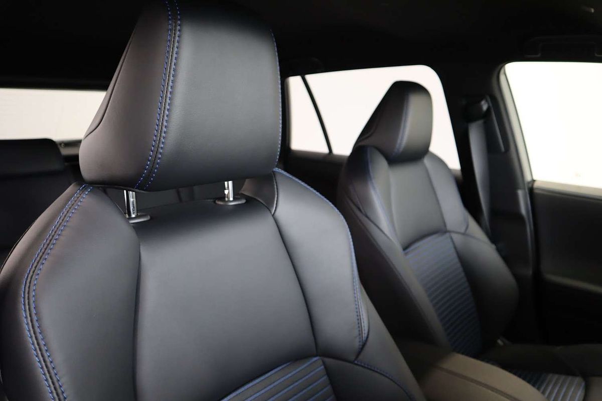 2023 Toyota RAV4 XSE (2WD) HYBRID PREMIUM PAINT AXAH52R