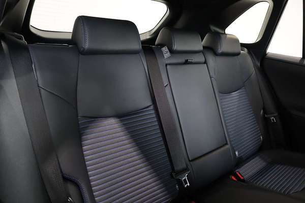 2023 Toyota RAV4 XSE (2WD) HYBRID PREMIUM PAINT AXAH52R