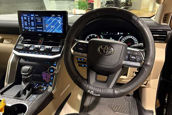 2024 Toyota Landcruiser Sahara ZX FJA300R