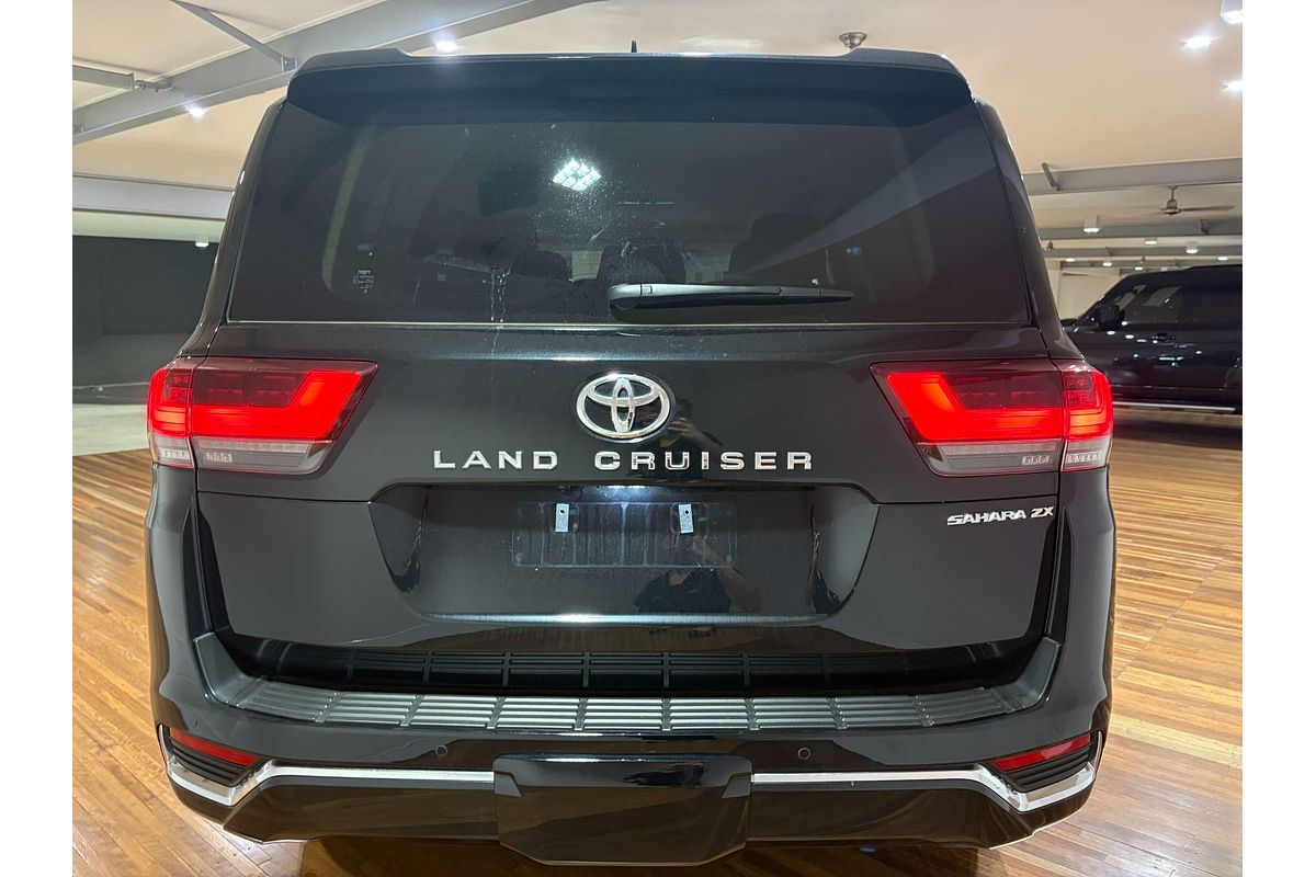 2024 Toyota Landcruiser Sahara ZX FJA300R