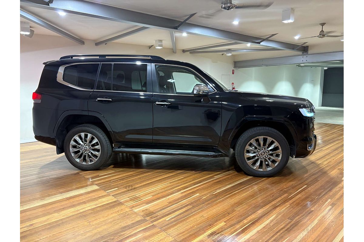 2024 Toyota Landcruiser Sahara ZX FJA300R