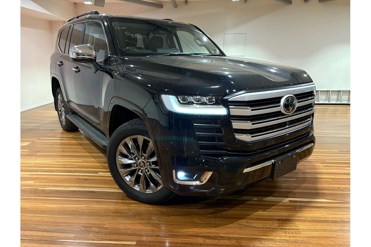 2024 Toyota Landcruiser Sahara ZX FJA300R