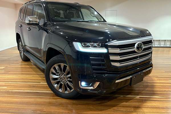 2024 Toyota Landcruiser Sahara ZX FJA300R