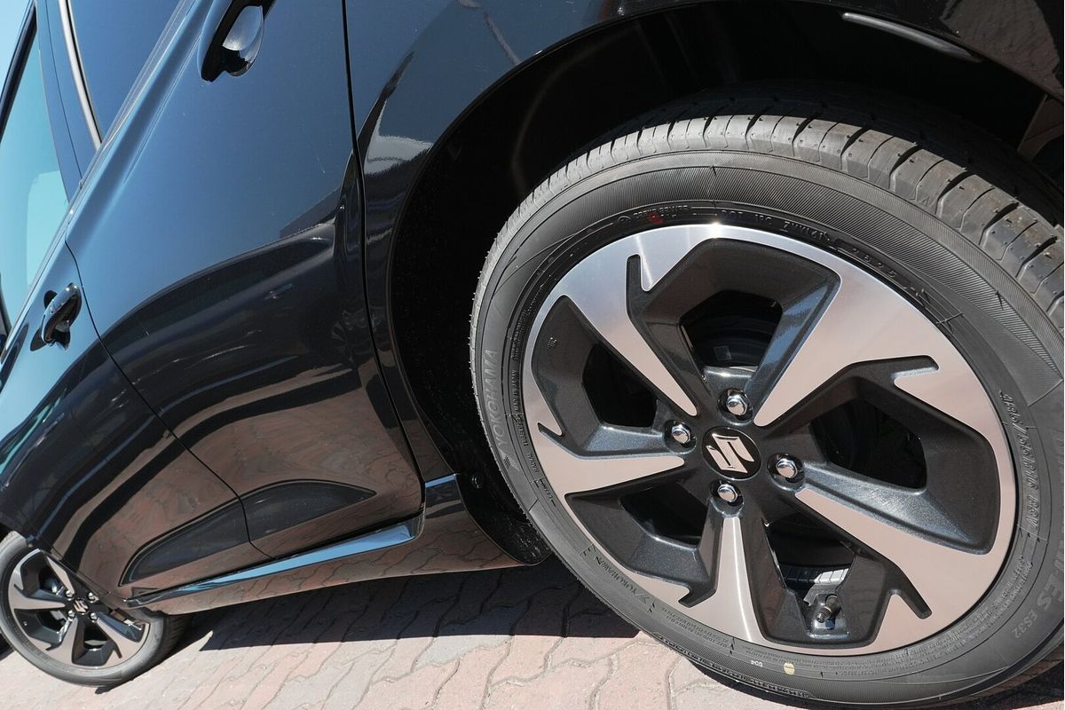 2025 Suzuki Swift Hybrid GLX UZ