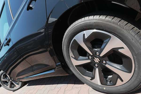 2025 Suzuki Swift Hybrid GLX UZ