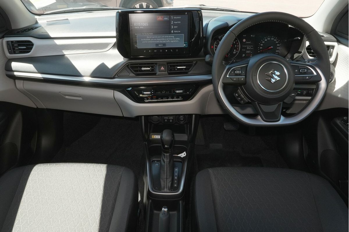 2025 Suzuki Swift Hybrid GLX UZ