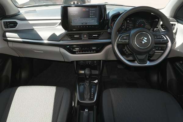 2025 Suzuki Swift Hybrid GLX UZ