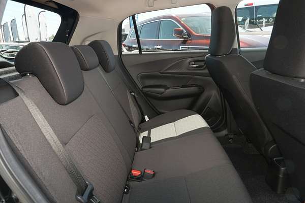 2025 Suzuki Swift Hybrid GLX UZ