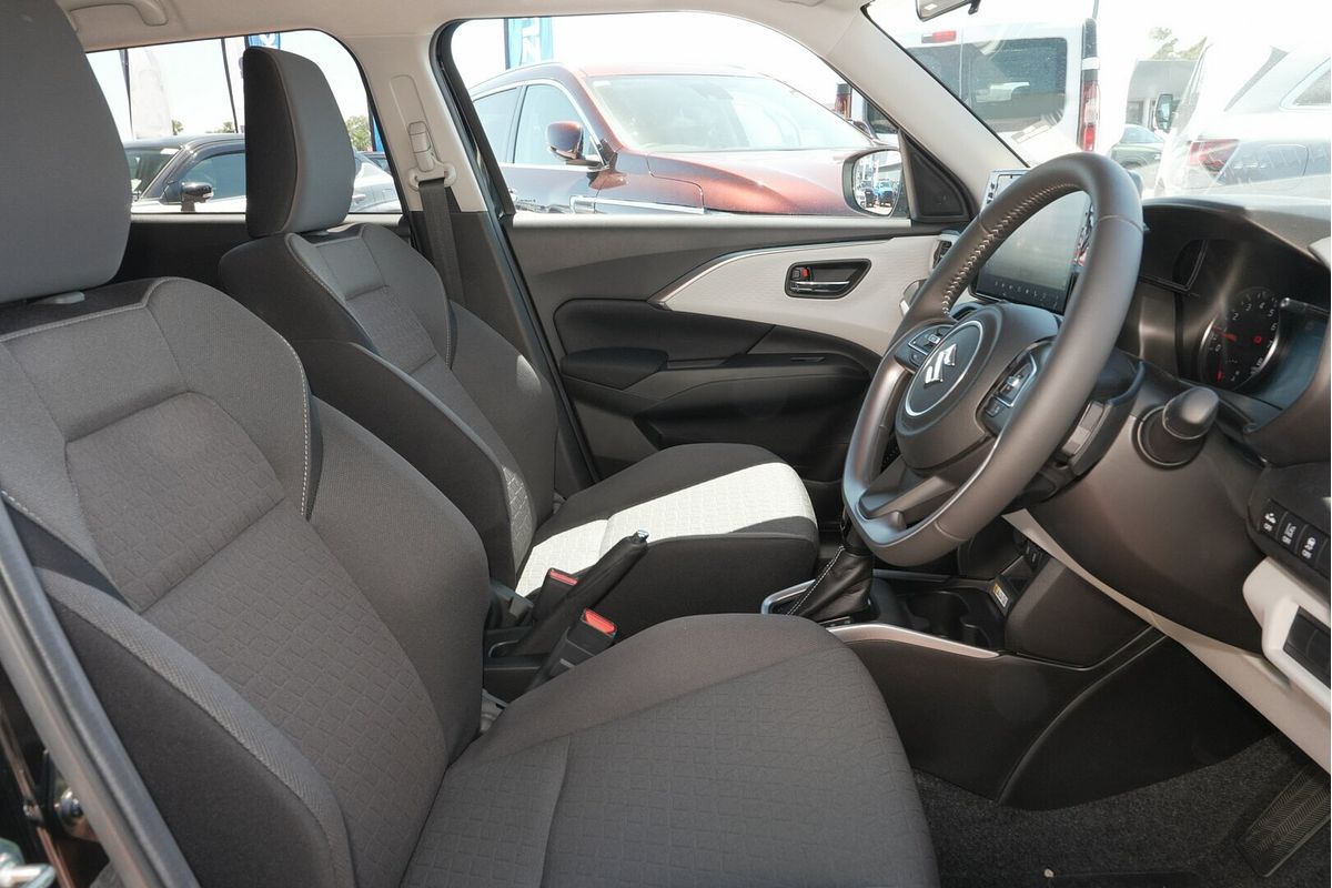 2025 Suzuki Swift Hybrid GLX UZ