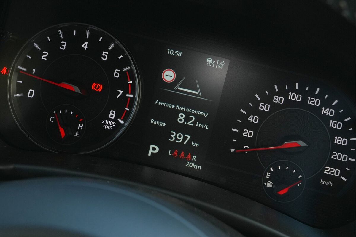 2025 Suzuki Swift Hybrid GLX UZ