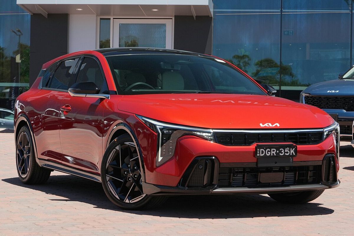2025 Kia K4 GT-Line CL4m