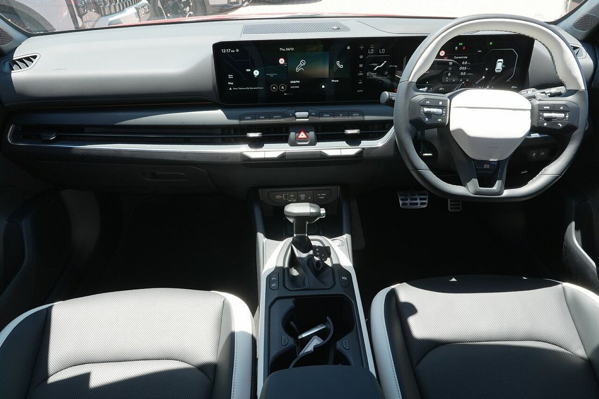 2025 Kia K4 GT-Line CL4m