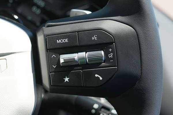 2025 Kia K4 GT-Line CL4m