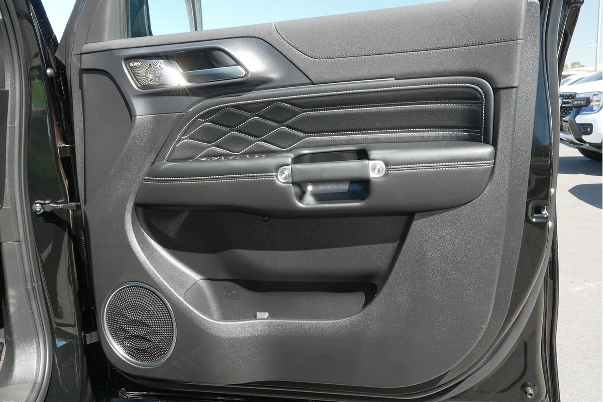 2023 GWM Tank 300 Ultra Hybrid P01