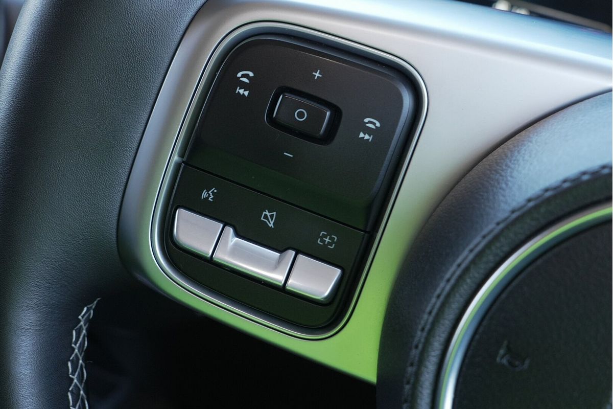 2023 GWM Tank 300 Ultra Hybrid P01