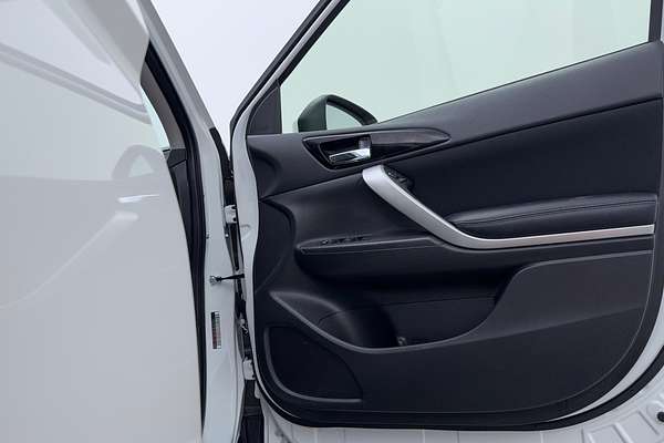 2022 Mitsubishi Eclipse Cross PHEV ES YB