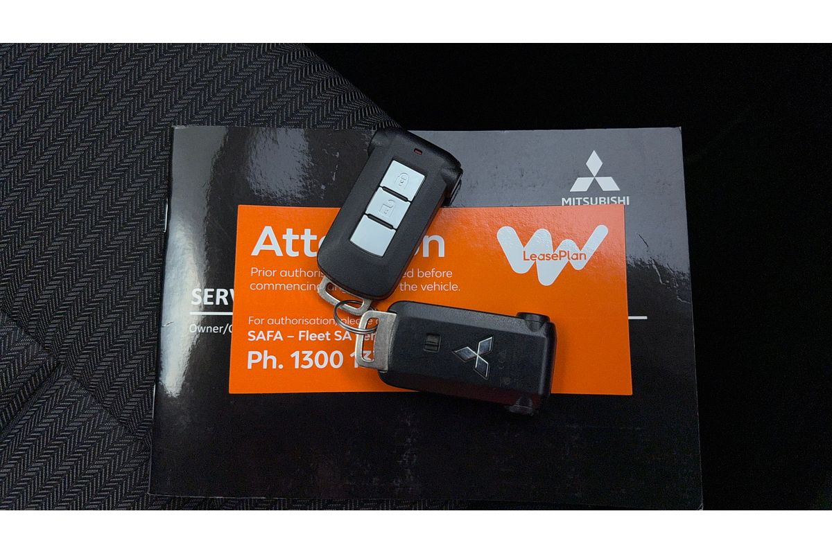 2022 Mitsubishi Eclipse Cross PHEV ES YB