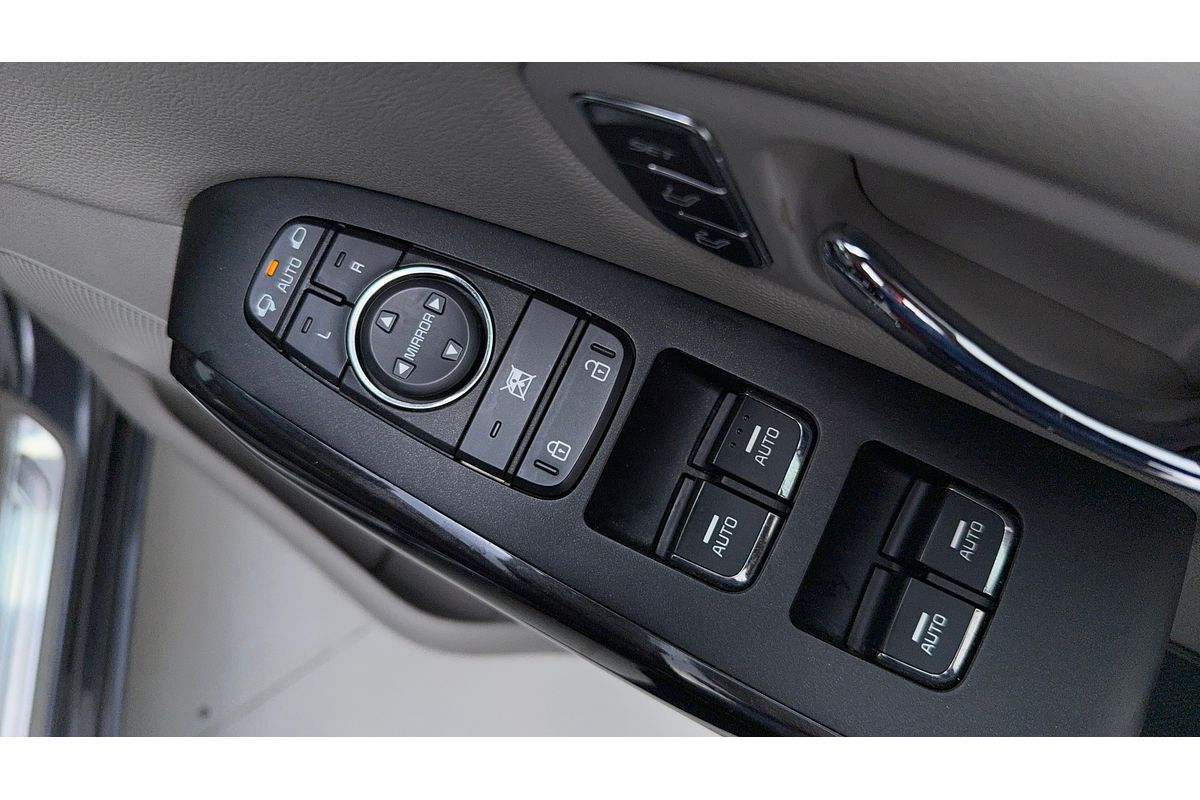 2020 Kia Carnival Platinum YP