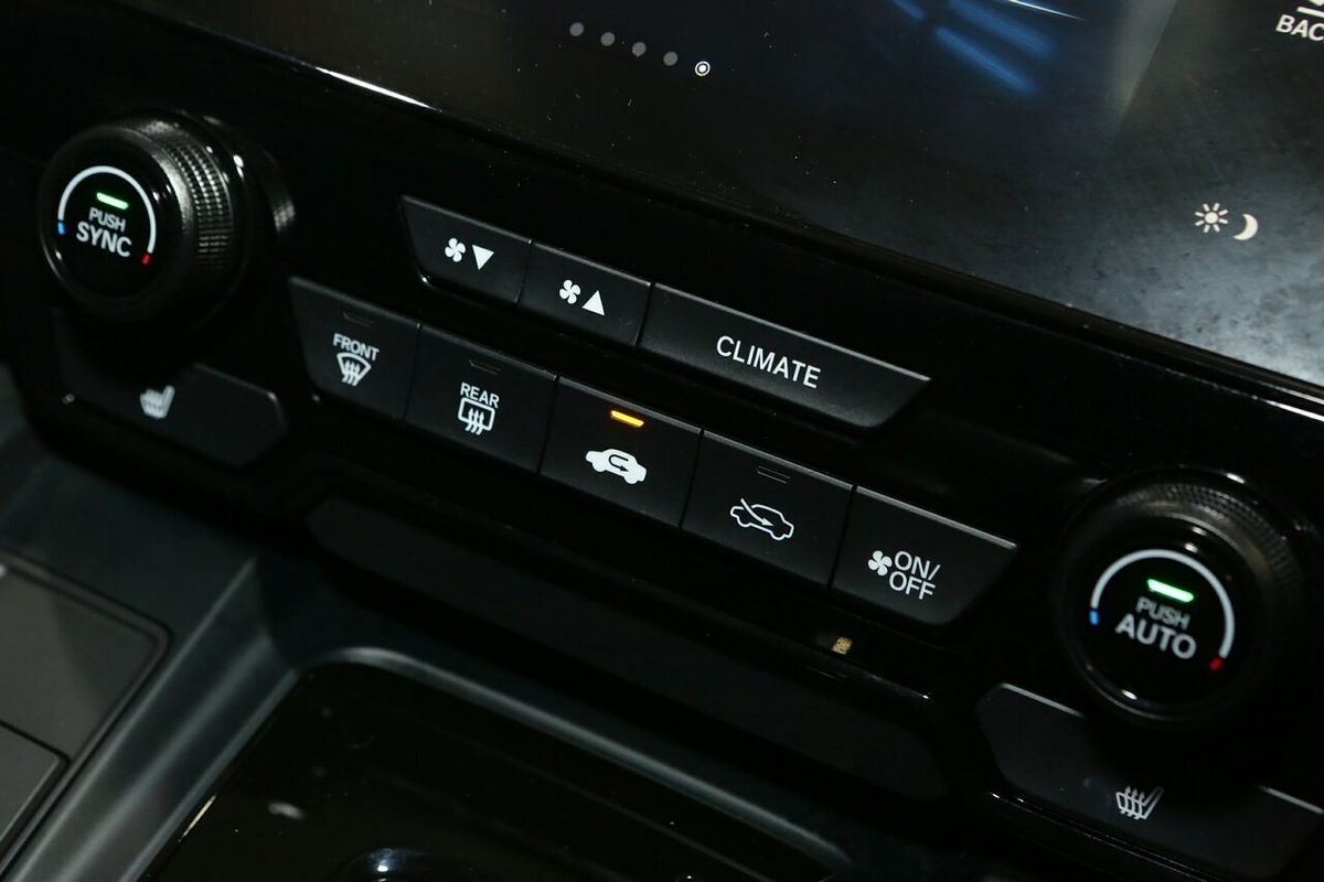 2022 Honda CR-V Black Edition RW