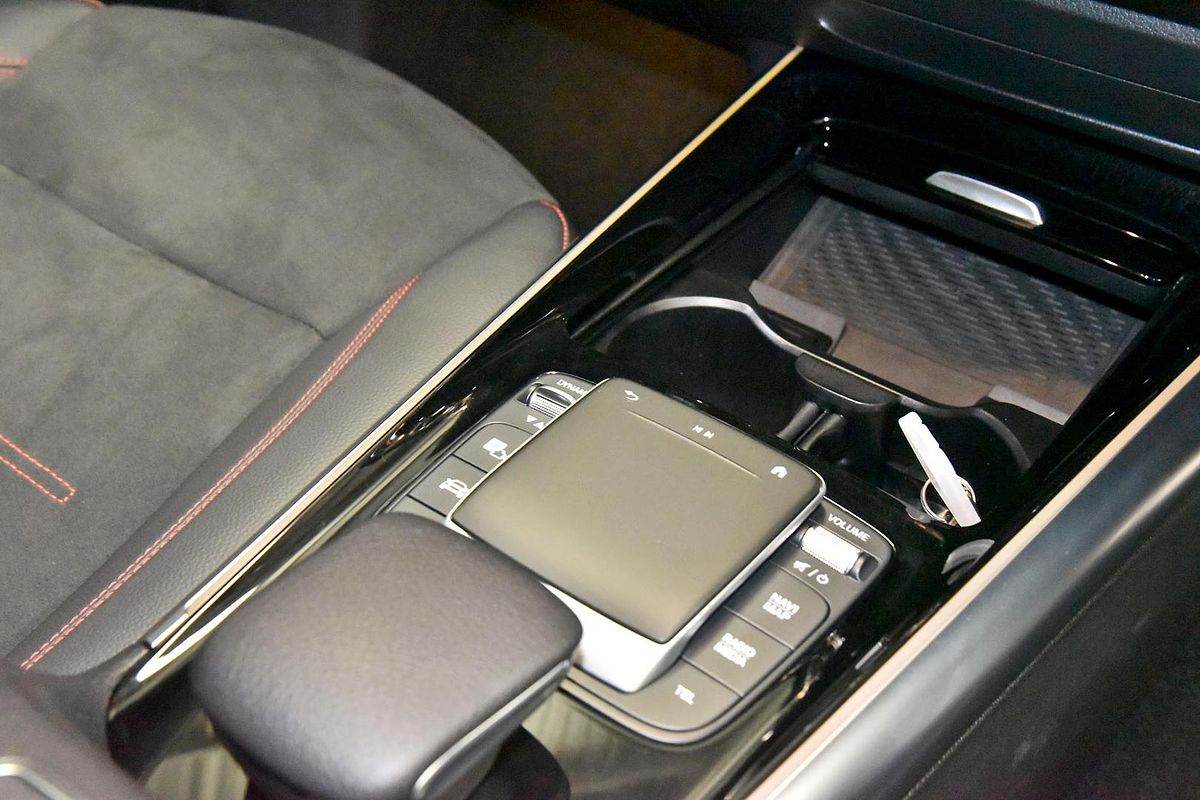 2021 Mercedes-Benz GLA-Class GLA200 H247