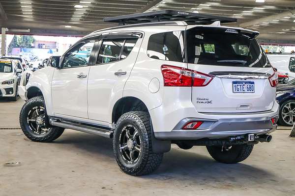 2019 Isuzu MU-X LS-T