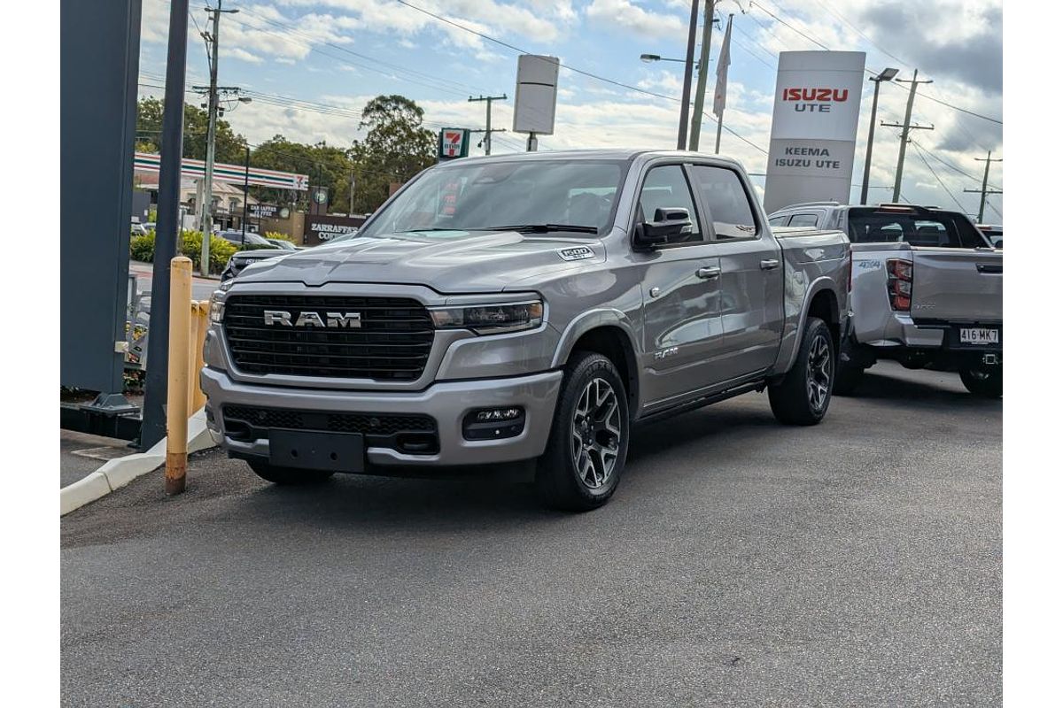 2025 RAM 1500 Laramie Sport Hurricane SO RamBox DT 4X4 SWB