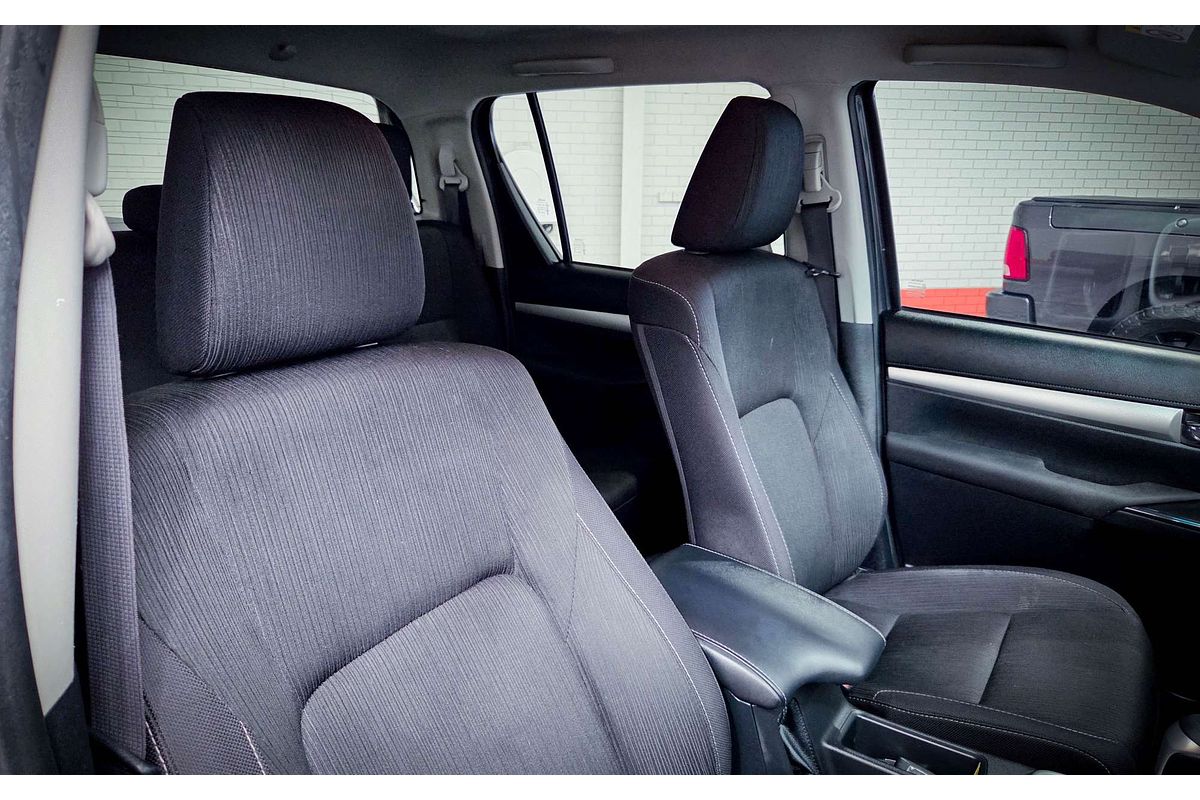 2023 Toyota Hilux SR5 GUN126R 4X4