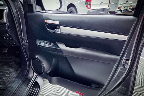 2023 Toyota Hilux SR5 GUN126R 4X4