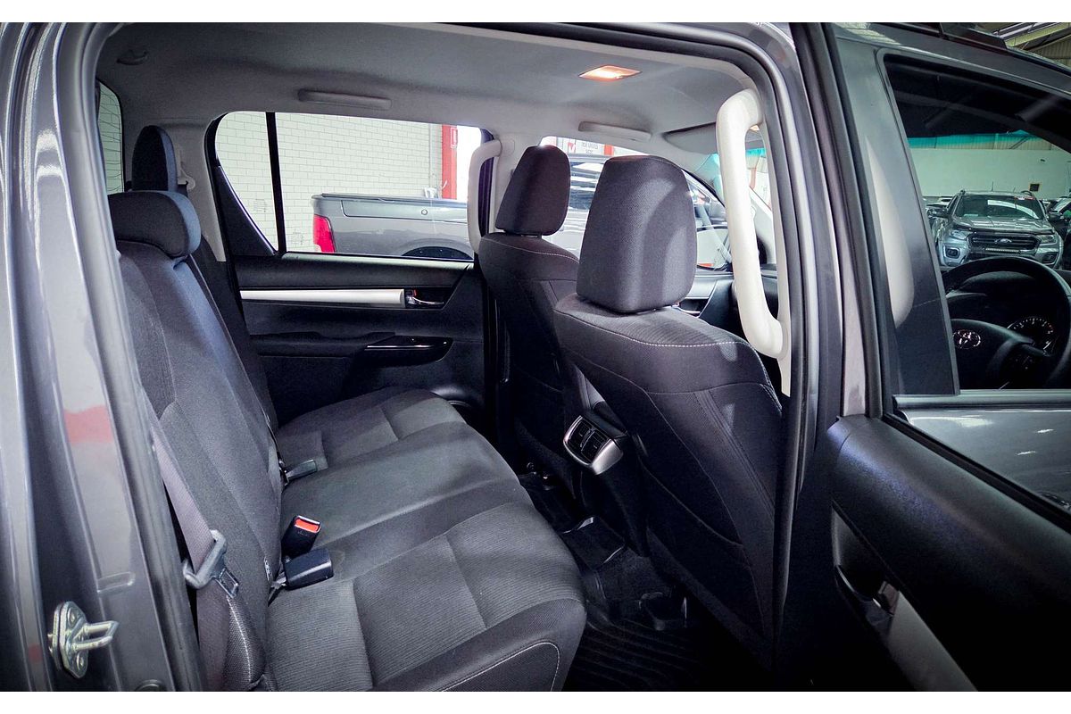 2023 Toyota Hilux SR5 GUN126R 4X4