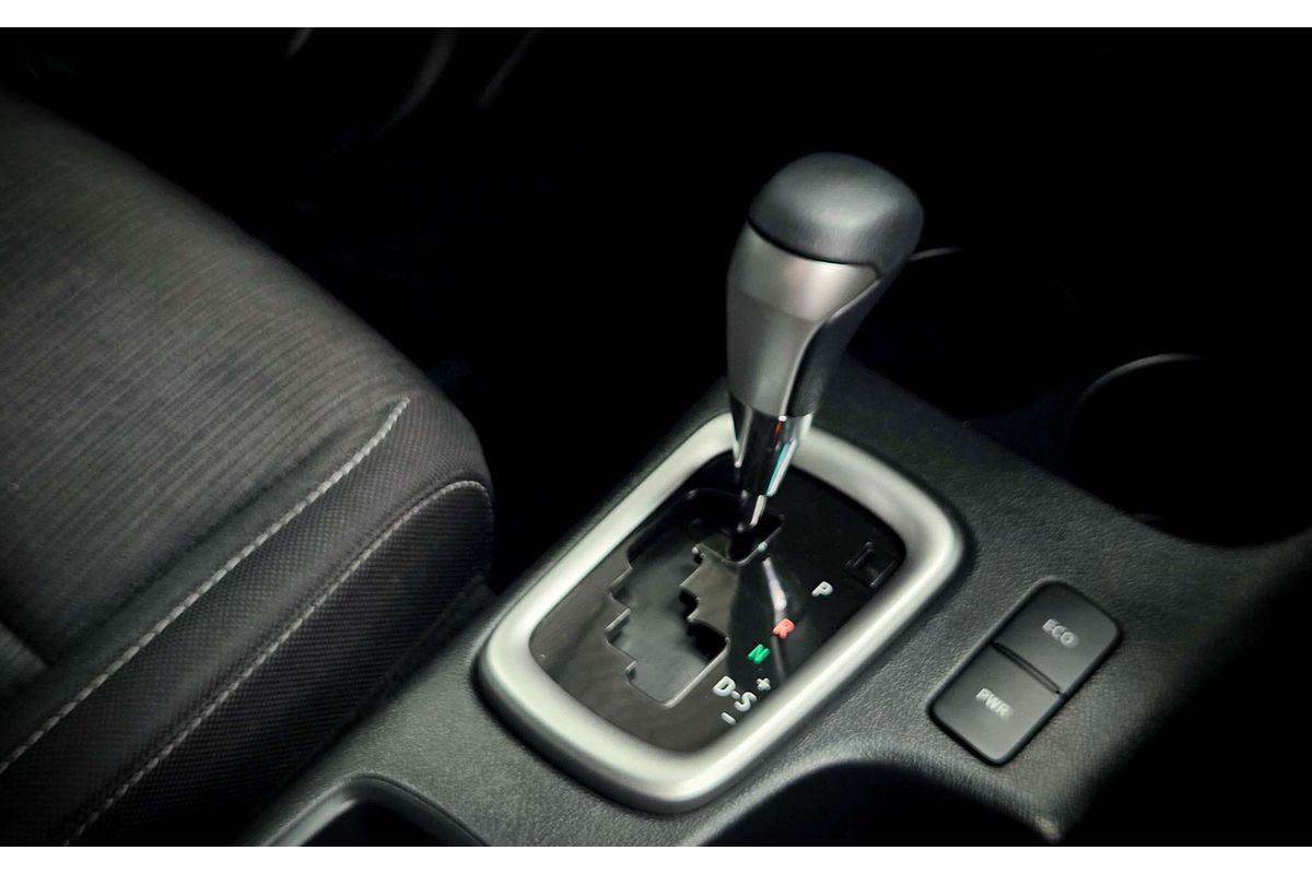 2023 Toyota Hilux SR5 GUN126R 4X4