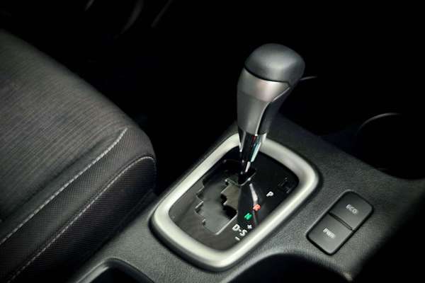 2023 Toyota Hilux SR5 GUN126R 4X4