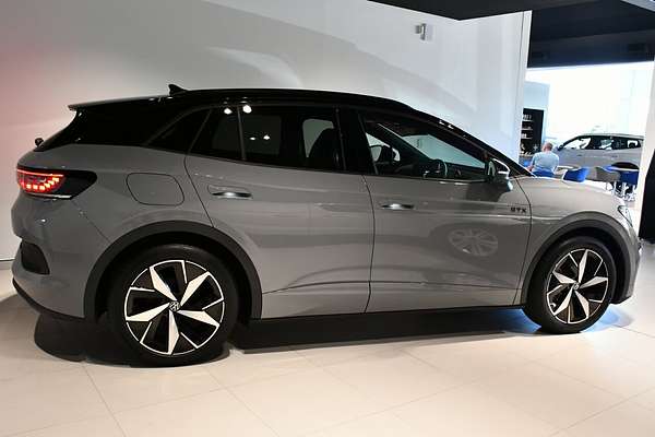 2025 Volkswagen ID.4 GTX E2