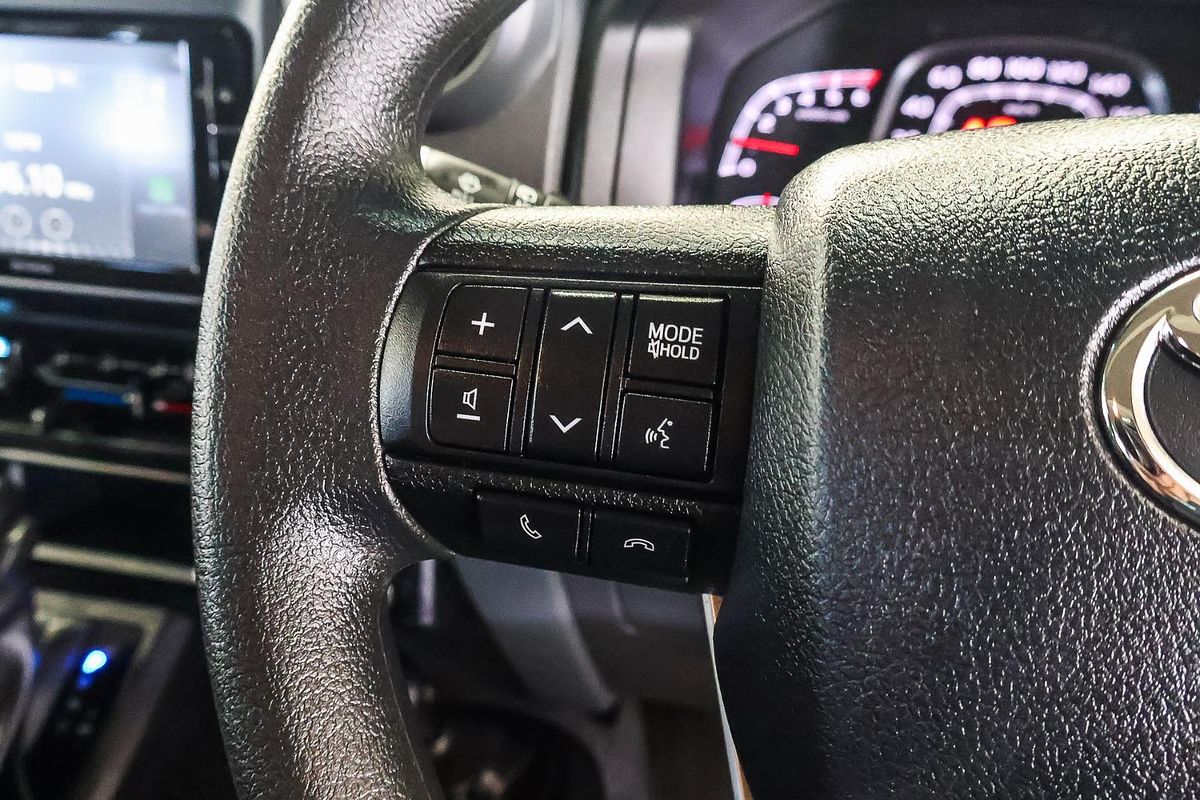 2025 Toyota Landcruiser GXL Troopcarrier GDJL78R