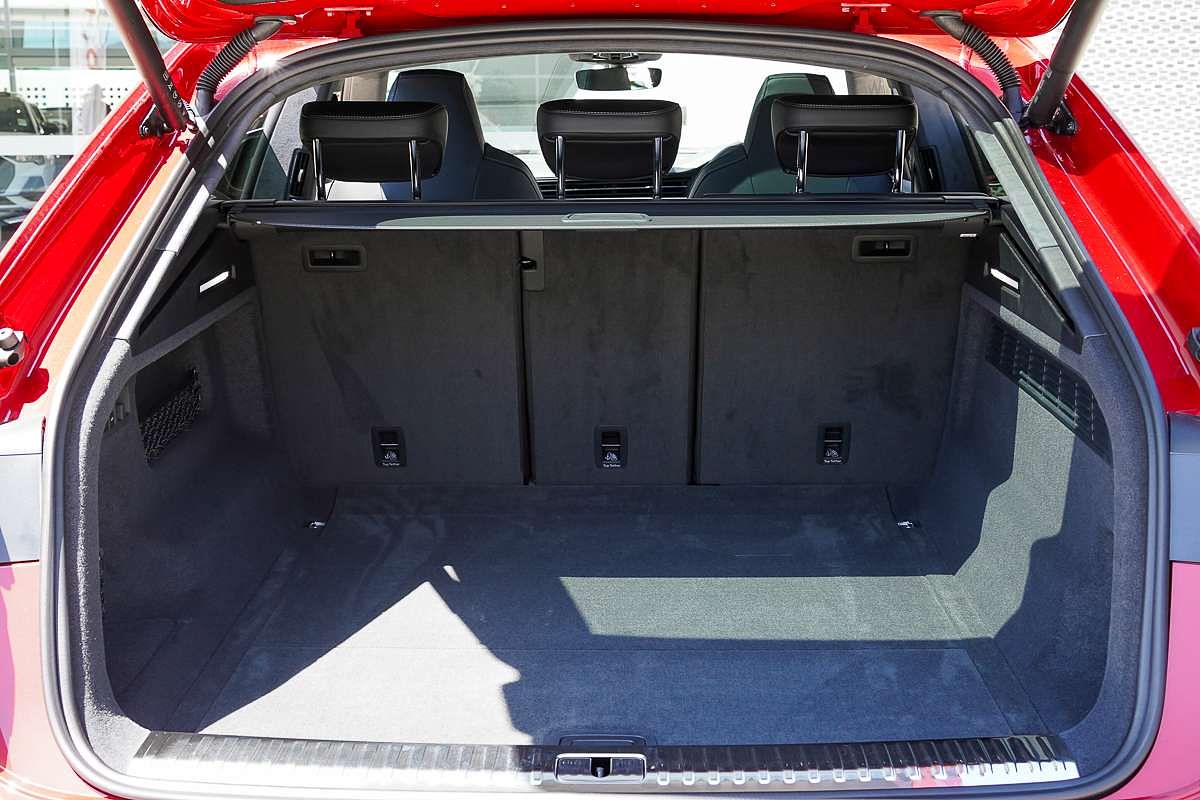 2025 Audi RS Q8 TFSI performance F1