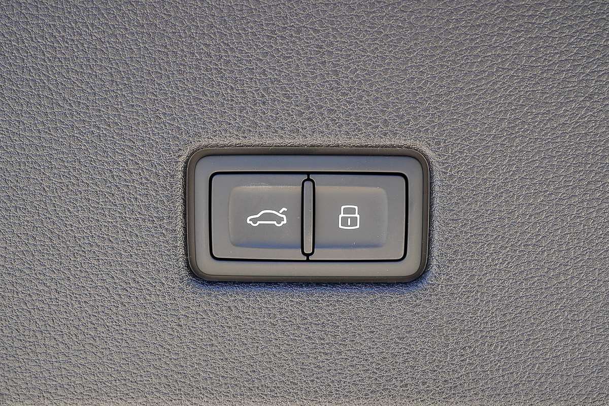 2025 Audi RS Q8 TFSI performance F1