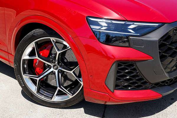 2025 Audi RS Q8 TFSI performance F1