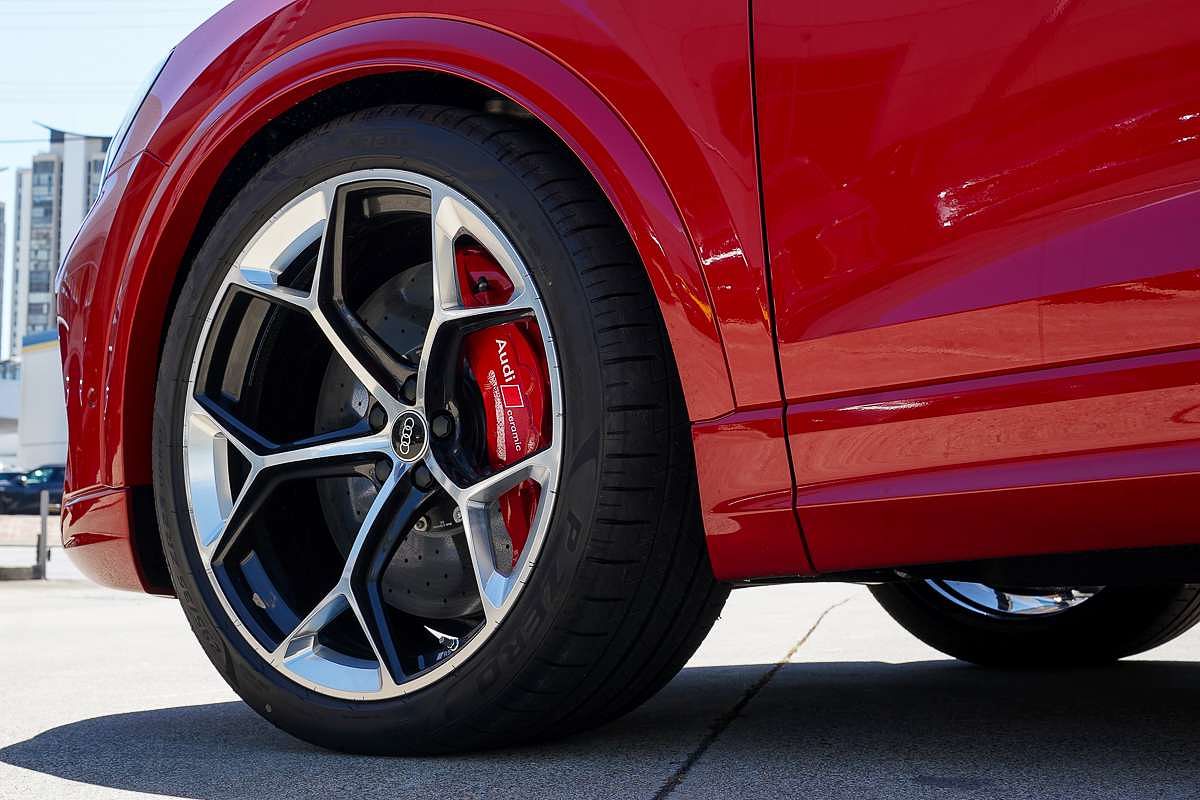 2025 Audi RS Q8 TFSI performance F1