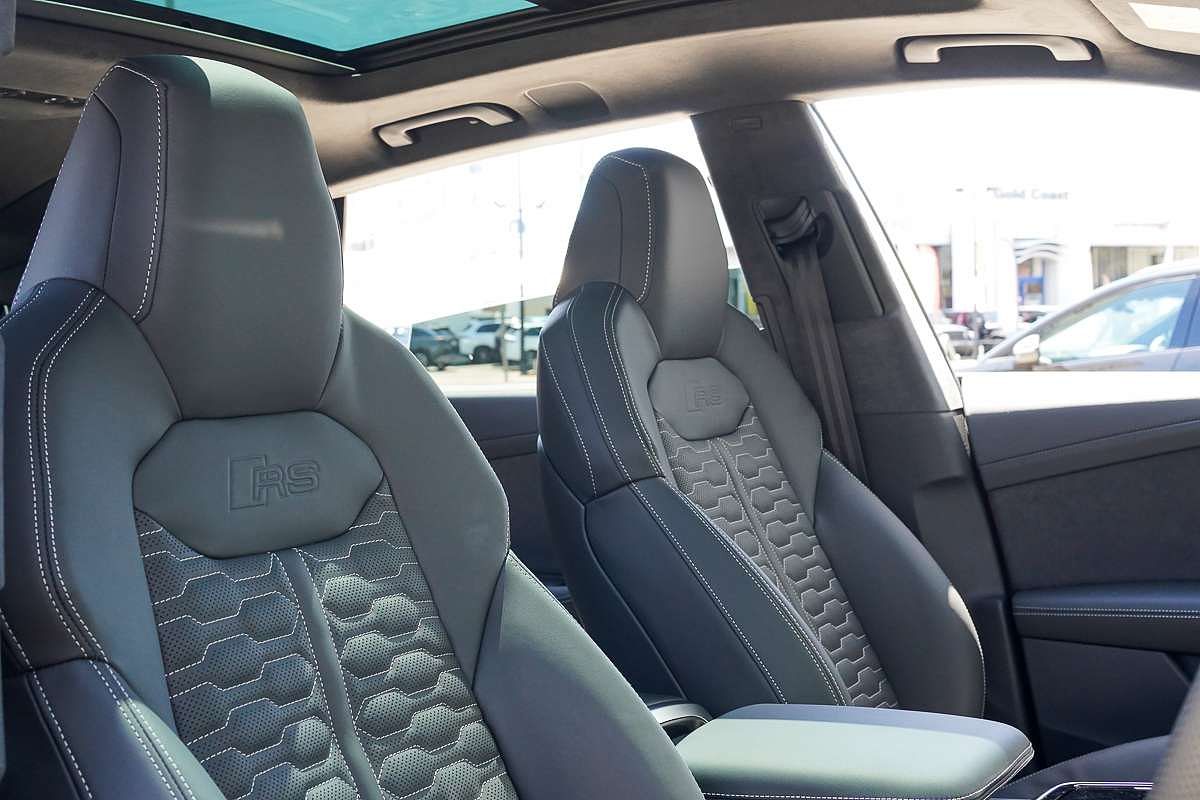 2025 Audi RS Q8 TFSI performance F1