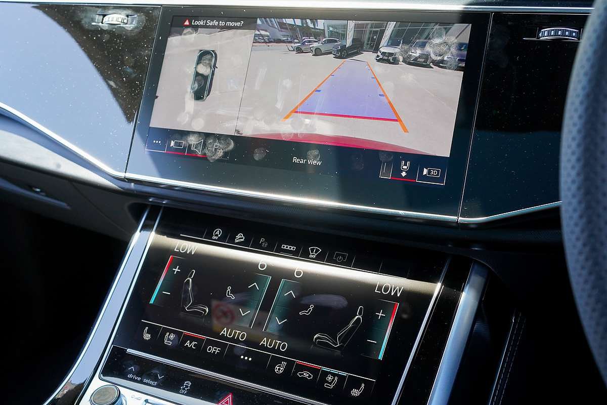 2025 Audi RS Q8 TFSI performance F1