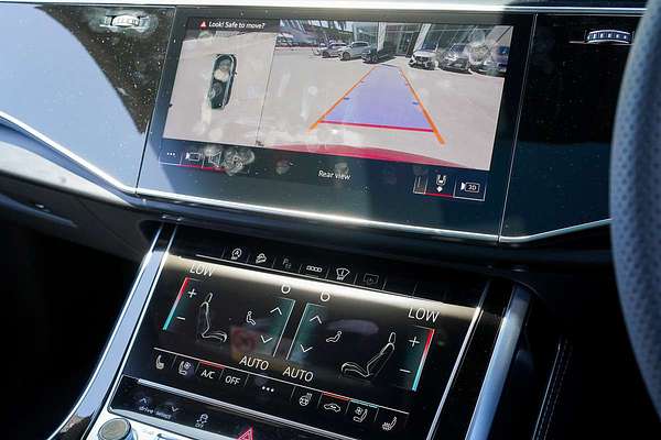 2025 Audi RS Q8 TFSI performance F1