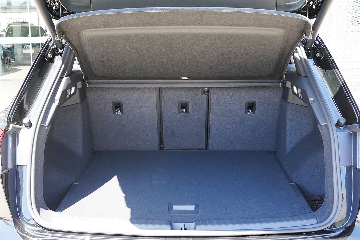 2025 Audi Q4 e-tron 45 F4