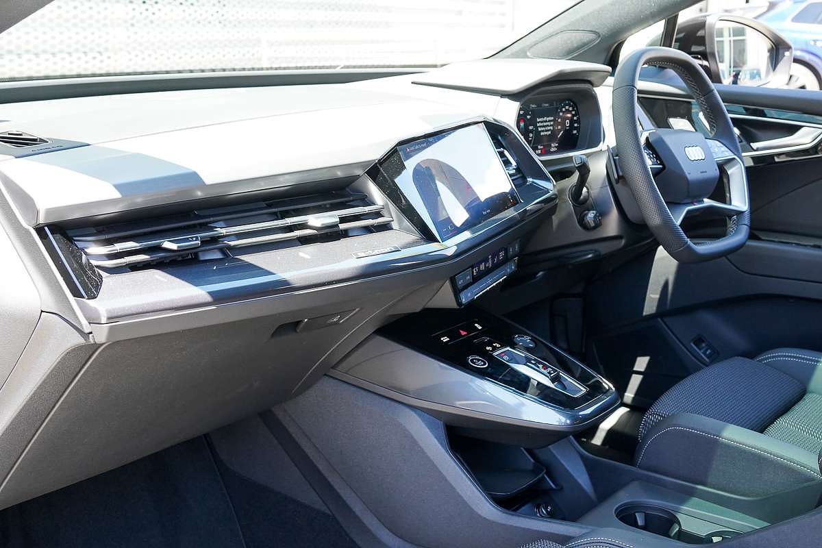 2025 Audi Q4 e-tron 45 F4