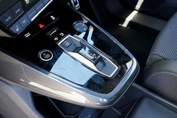 2025 Audi Q4 e-tron 45 F4