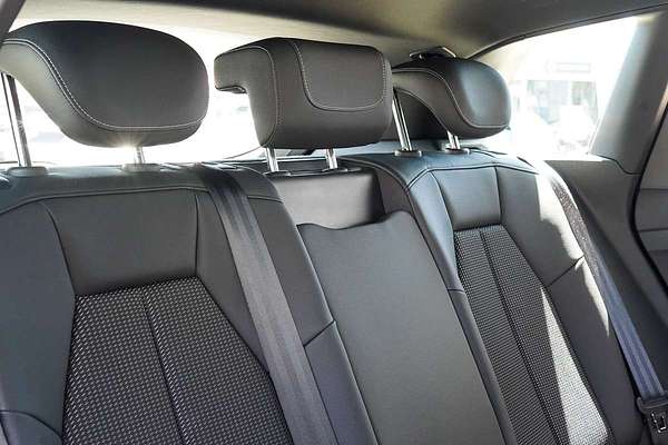 2025 Audi Q4 e-tron 45 F4