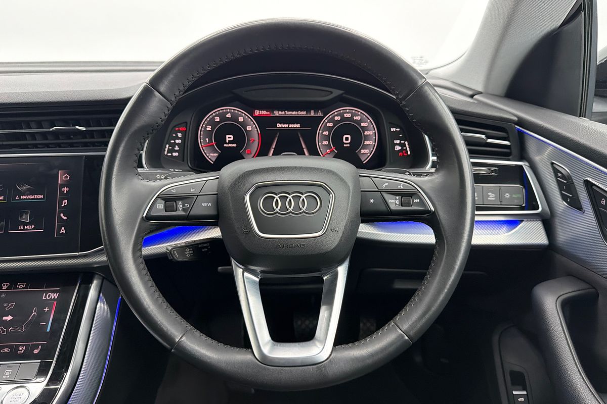 2019 Audi Q8 55 TFSI F1