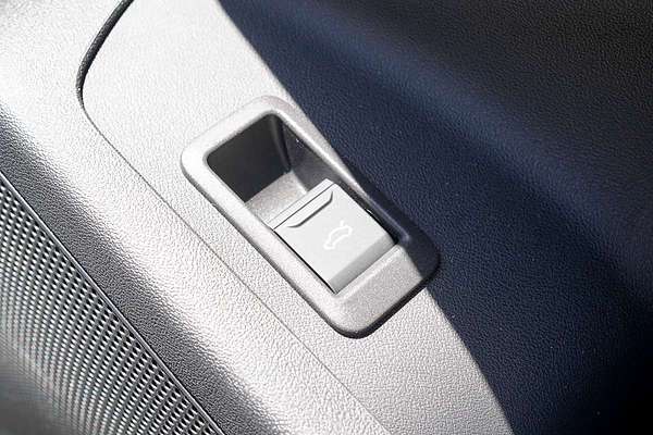 2025 Audi Q6 e-tron Performance GF