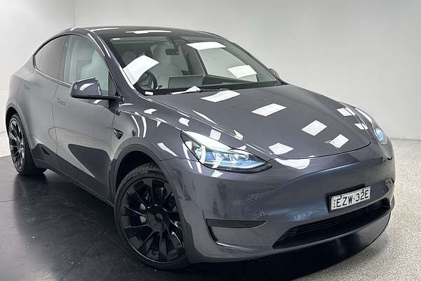 2023 Tesla Model Y Rear-Wheel Drive