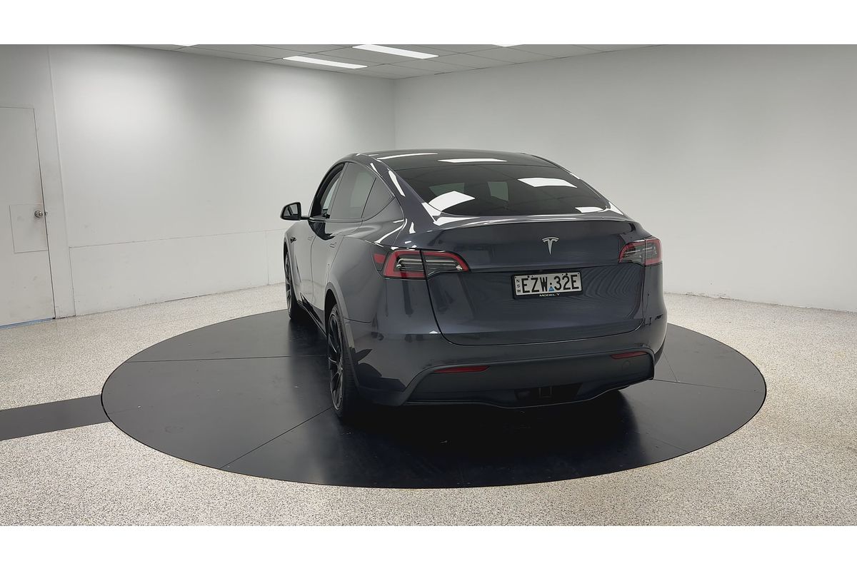 2023 Tesla Model Y Rear-Wheel Drive