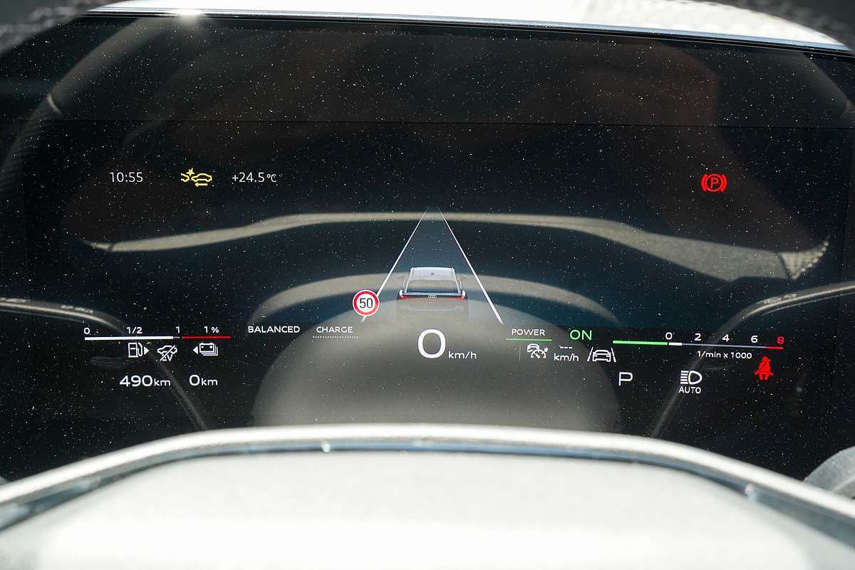 2025 Audi A5 e-hybrid S-Line B10