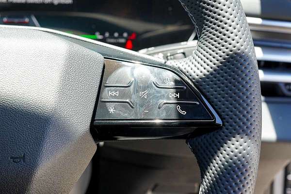 2025 Audi A5 e-hybrid S-Line B10